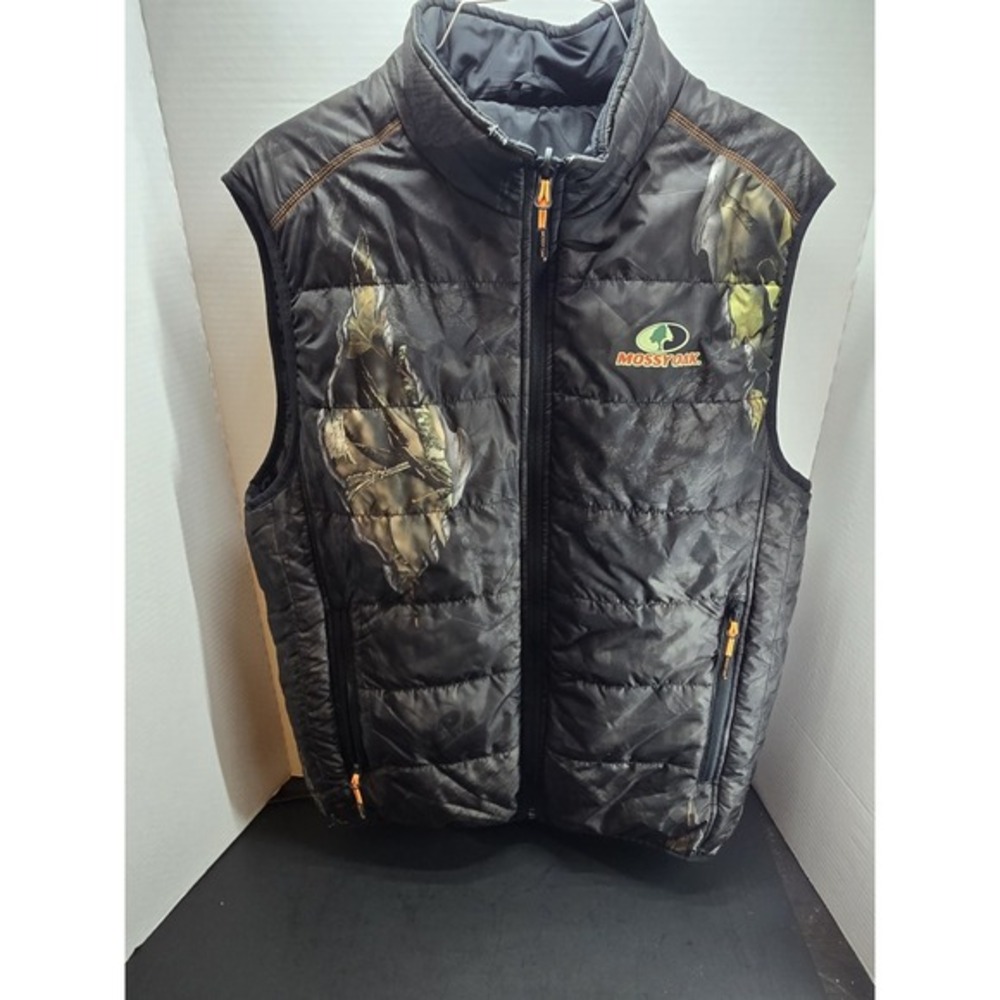 Mossy Oak  Men's medium Camouflage/Black Reversible 3M Insulated Water Resistant